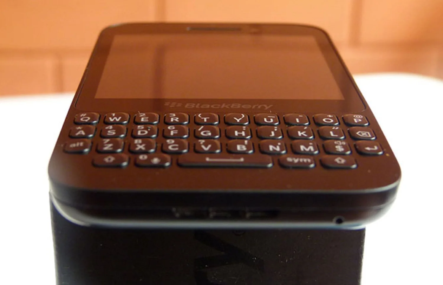 Review del smartphone BlackBerry Q5